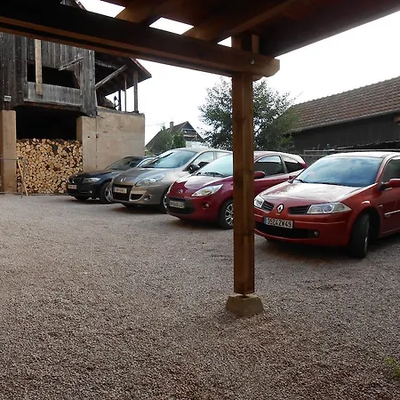 Bed & Breakfast La Griffe A Foin Au Restaurant Raisin D'or