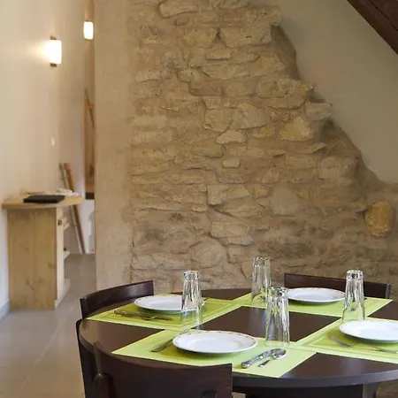 Bed & Breakfast La Griffe A Foin Au Restaurant Raisin D'or