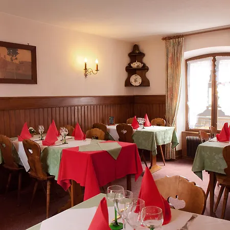Bed & Breakfast La Griffe A Foin Au Restaurant Raisin D'or Mittelbergheim