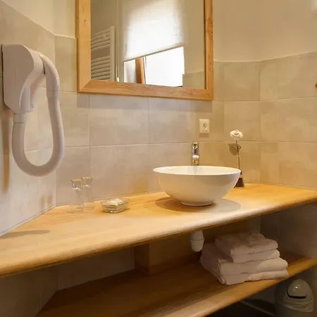 La Griffe A Foin Au Restaurant Raisin D'or