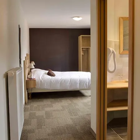 Nocleg ze śniadaniem La Griffe A Foin Au Restaurant Raisin D'or 3*