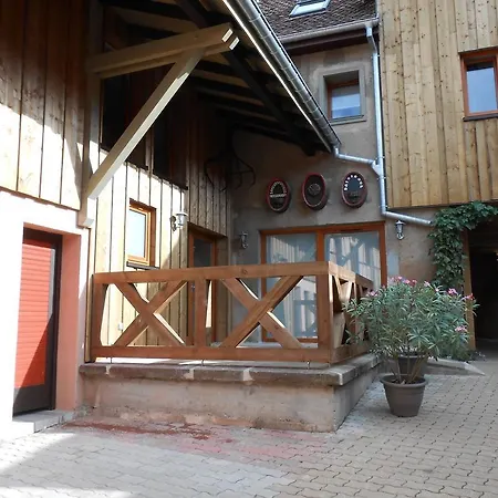 La Griffe A Foin Au Restaurant Raisin D'or