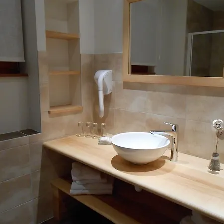 La Griffe A Foin Au Restaurant Raisin D'or