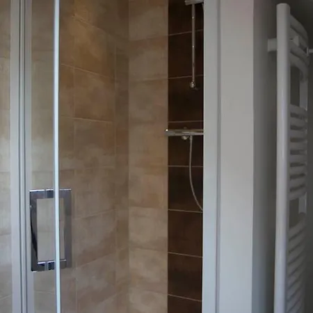 Nocleg ze śniadaniem La Griffe A Foin Au Restaurant Raisin D'or