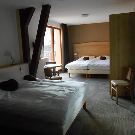 B&B La Griffe A Foin Au Restaurant Raisin D'or 미텔베르하임
