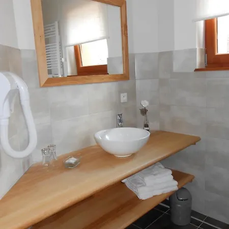 Nocleg ze śniadaniem La Griffe A Foin Au Restaurant Raisin D'or Mittelbergheim